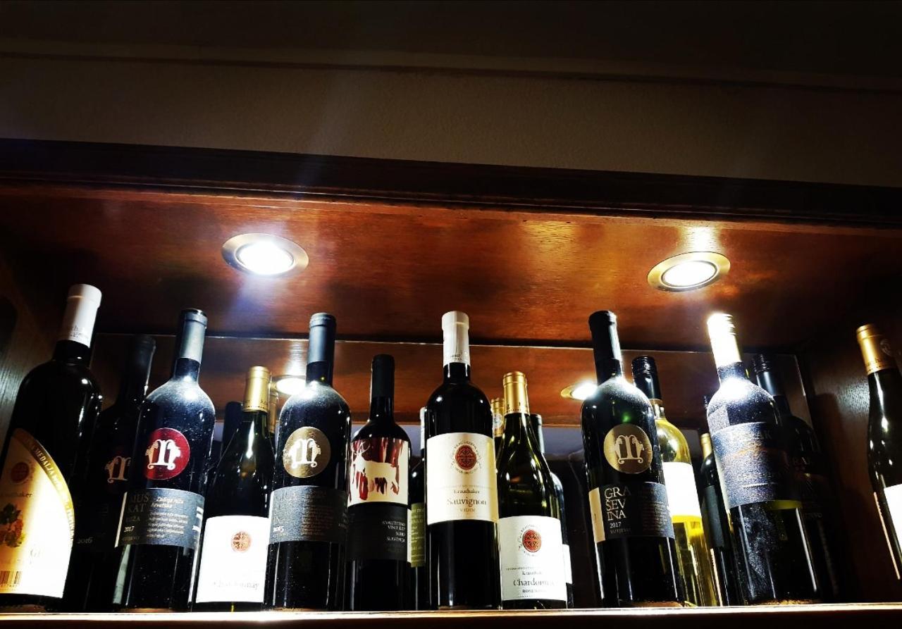 House Of Wine Hotel Kutjevo Exterior photo