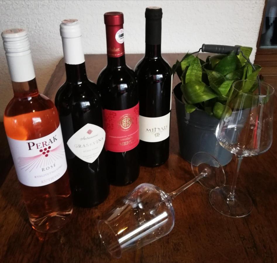 House Of Wine Hotel Kutjevo Exterior photo